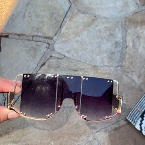 Elegant Gold and Purple Women's Sunglasses